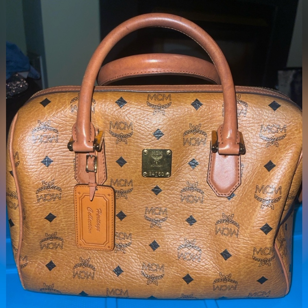 AUTHENTIC MCM HERITAGE COLLECTION BAG, rarely used!!!